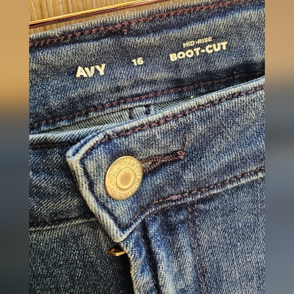 Old Navy Size 16 Mid Rise Boot Cut Jeans - Picture 2 of 4